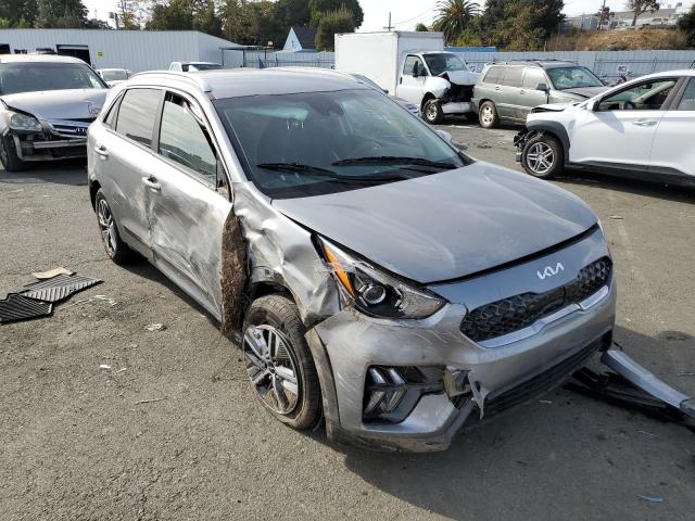 KNDCB3LC1N5549389 Kia Niro LX 4