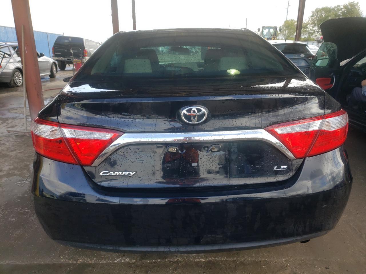 2015 Toyota Camry Le vin: 4T1BF1FK2FU095759