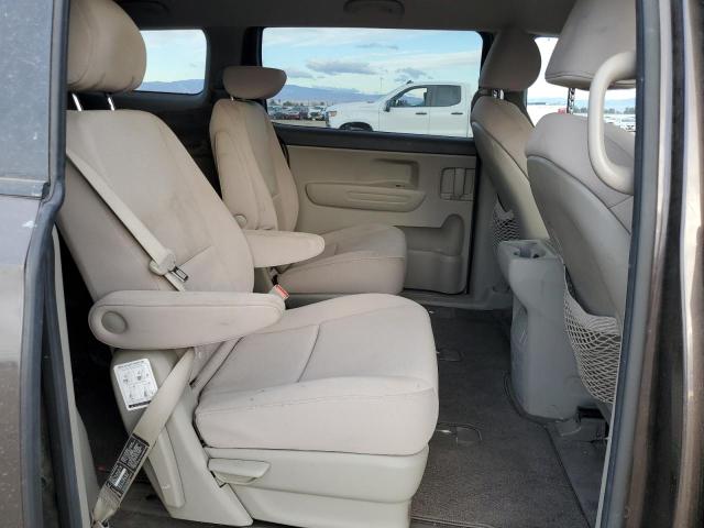 KNDMB5C17F6030776 KIA SEDONA LX