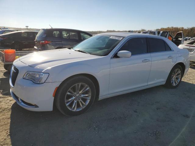 2016 Chrysler 300 Limited