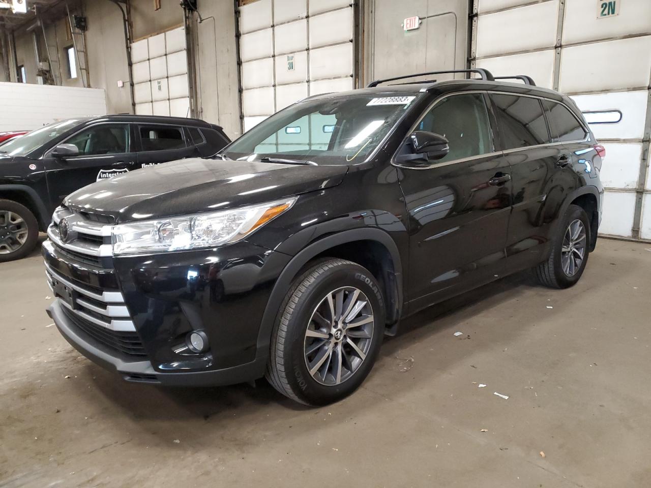 2018 Toyota Highlander Se vin: 5TDJZRFH3JS525628