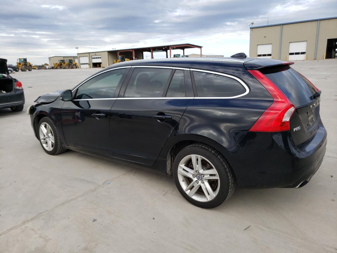 yv140mek5f1220072 YV140MEK5F1220072 2015 Volvo V60 Premier