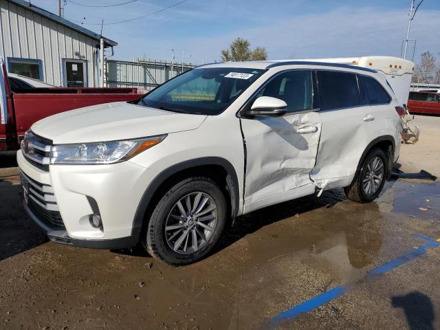 2017 Toyota Highlander SE