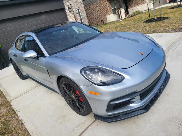 2018 Porsche Panamera 4