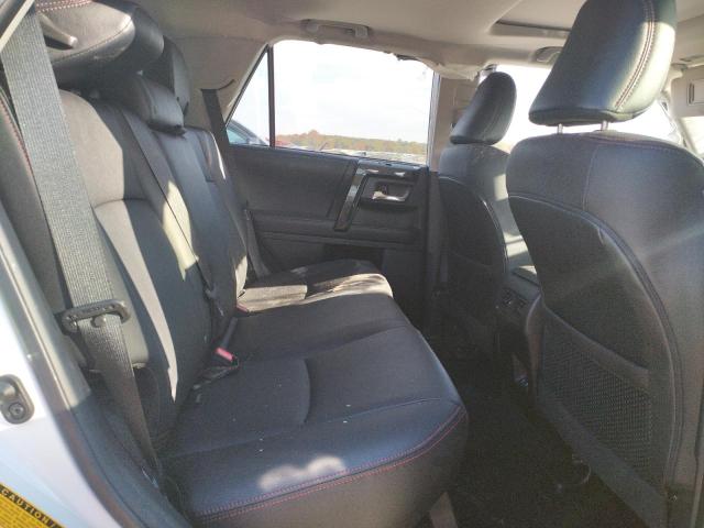 2020 TOYOTA 4RUNNER SR - JTEBU5JRXL5819107