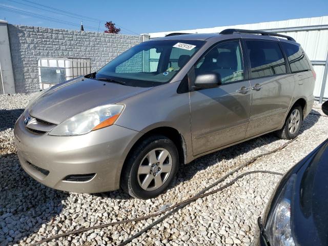 2009 Toyota Sienna CE