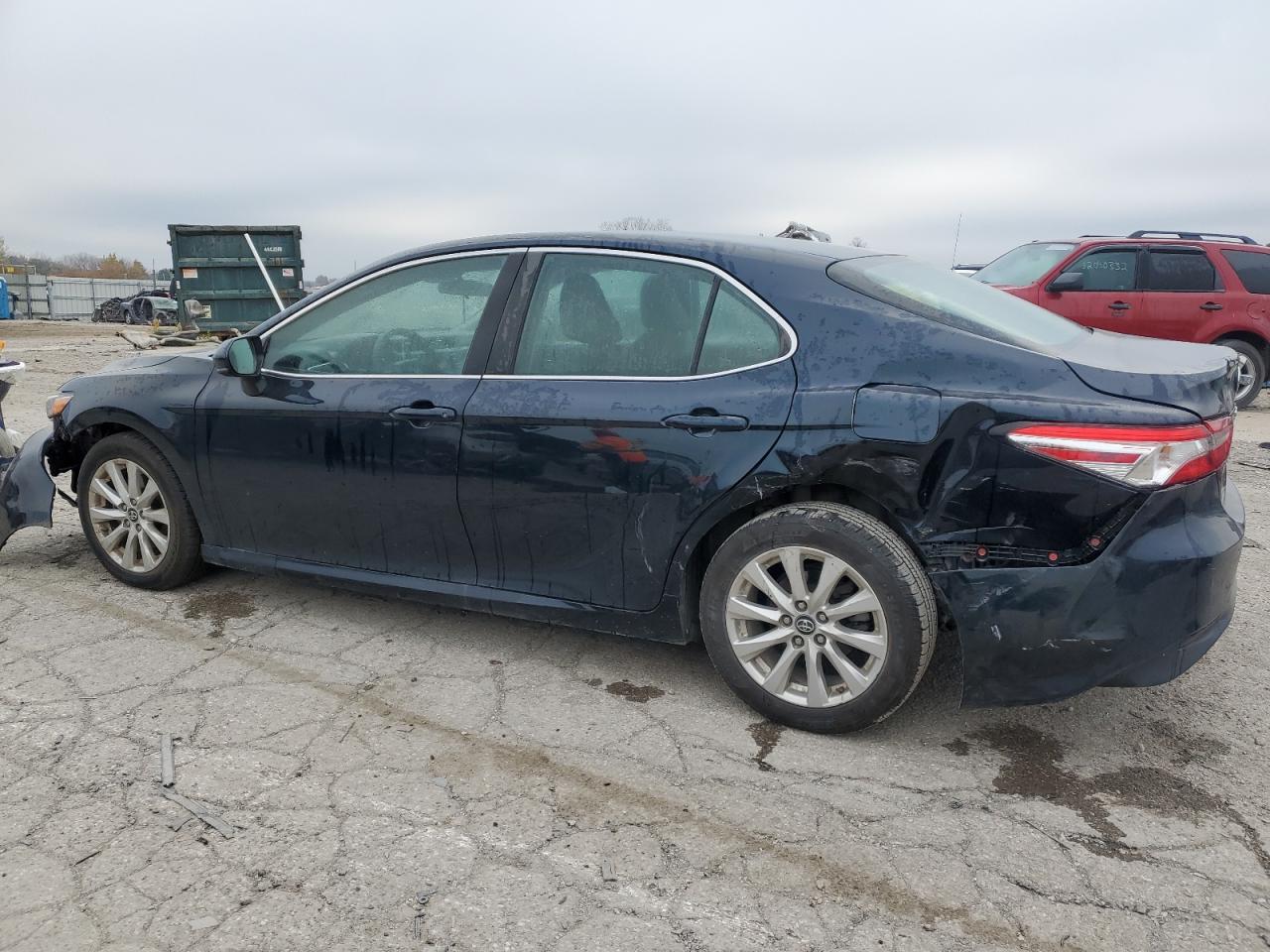 2018 Toyota Camry L vin: 4T1B11HK9JU622782