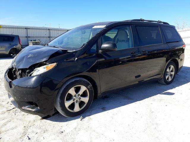 2011 Toyota Sienna LE