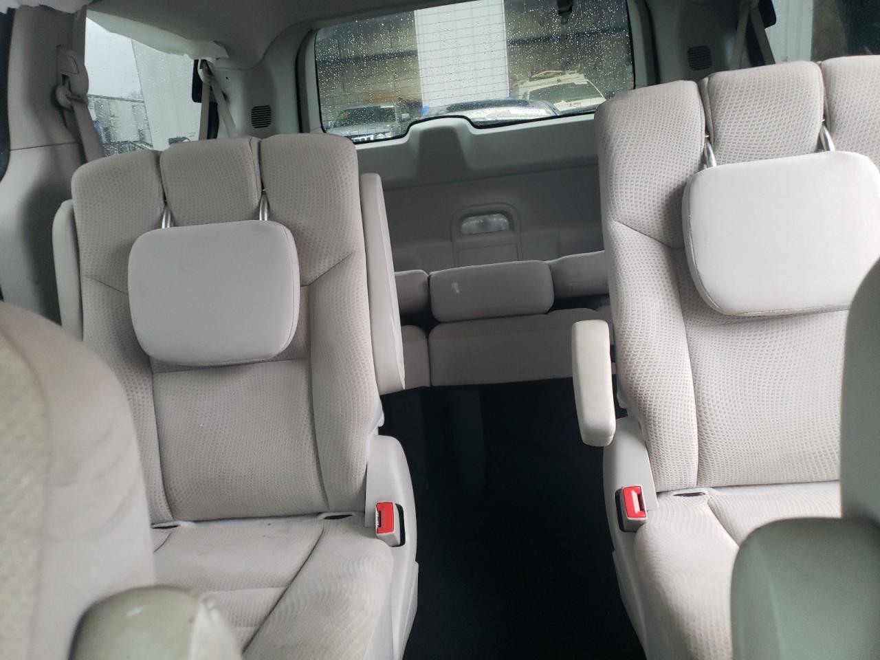 2C4RDGBG7JR138821 2018 Dodge Grand Caravan Se