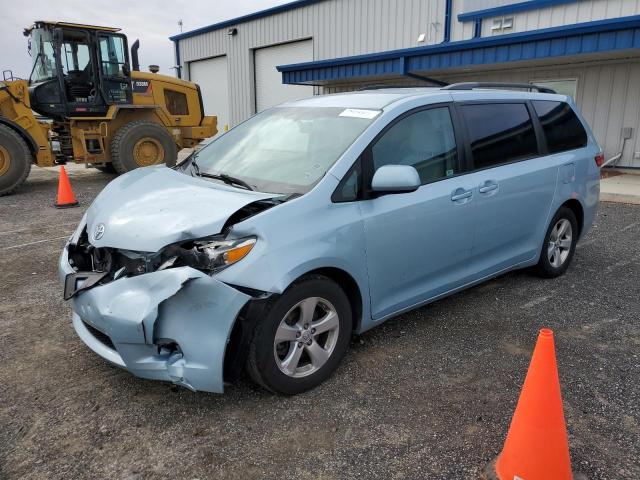 2016 Toyota Sienna LE