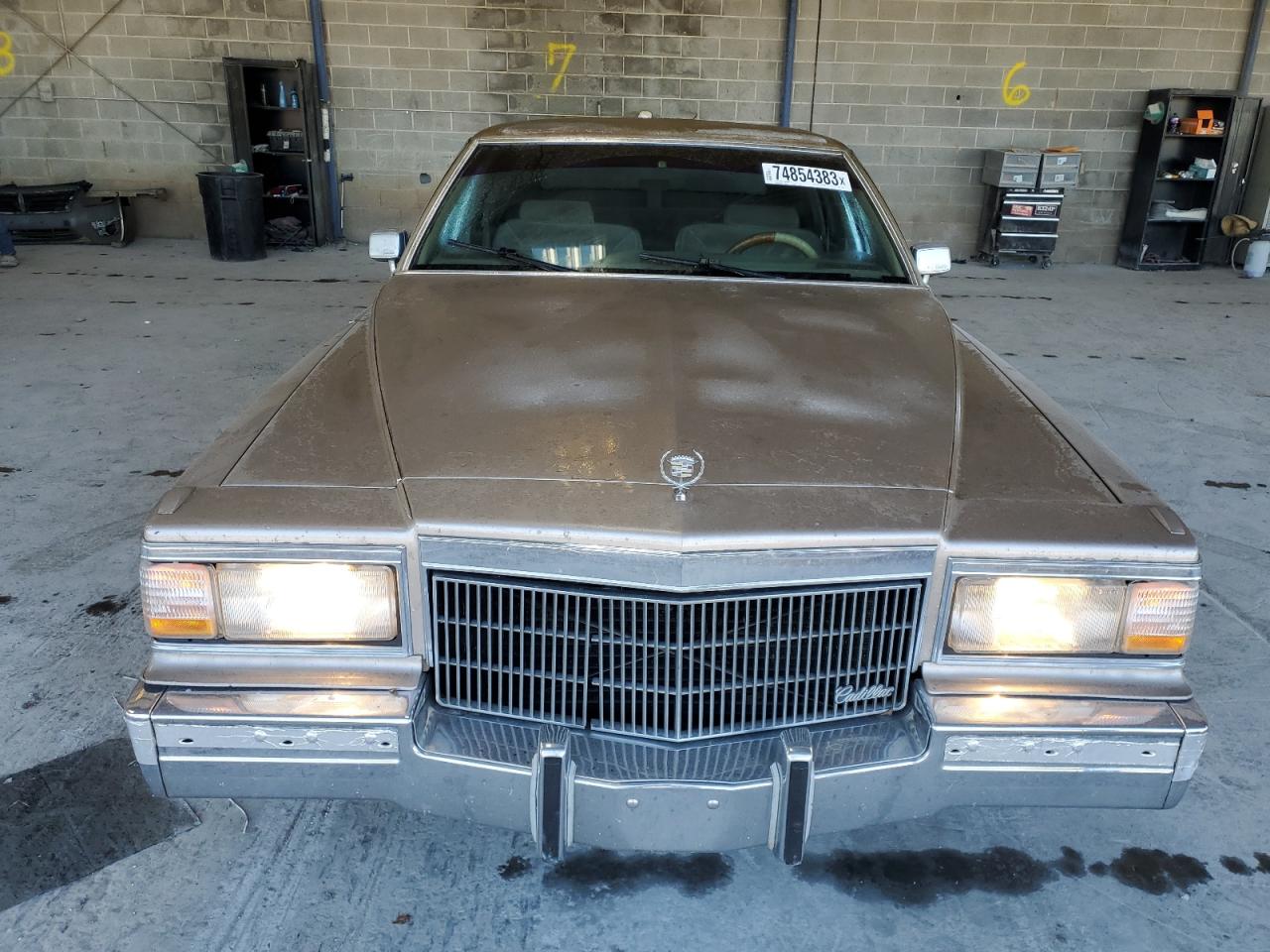 1G6DW5470LR732183 1990 Cadillac Brougham