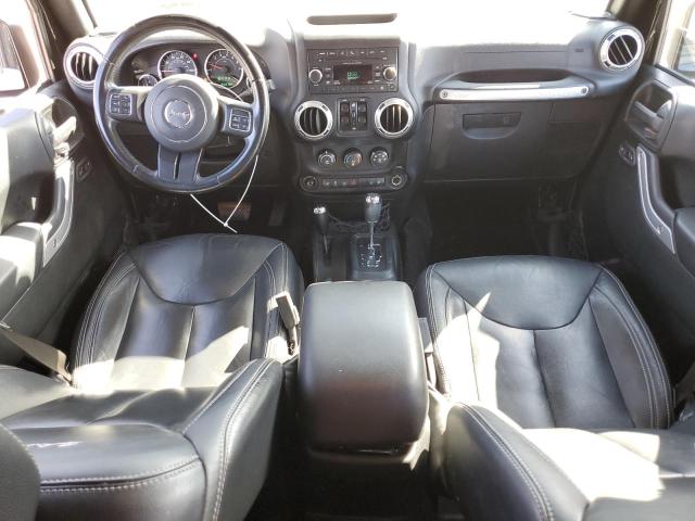 1C4BJWEG0JL851990 Jeep Wrangler Unlimited Sahara