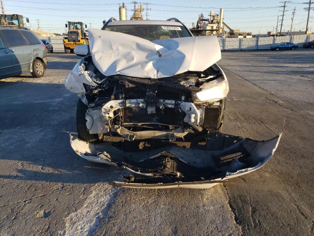 JA4JS4AX6AZ007186 Auction: COPART Lot: 75823563 Location: CA - SUN VALLEY JA4JS4AX6AZ007186 MITSUBISHI OUTLANDER 2010 WHITE Photo 5