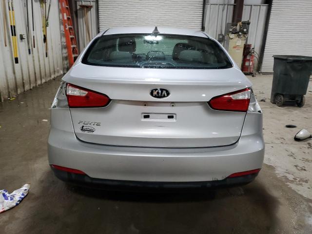 2016 KIA FORTE LX - KNAFK4A64G5529640