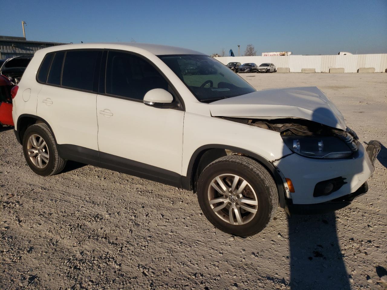 WVGHV3AXXEW597417 2014 Volkswagen Tiguan S