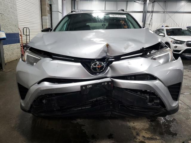 2T3BFREV2JW713432 | 2018 TOYOTA RAV4 LE