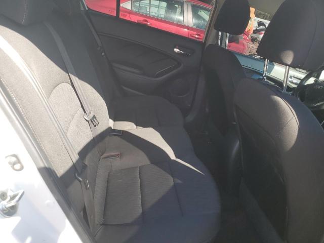 KNAFK4A60G5588166 KIA FORTE LX
