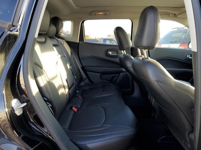 3C4NJDCB2JT280869 Jeep Compass Limited