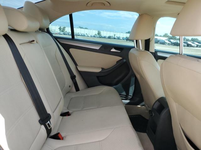 2015 VOLKSWAGEN JETTA SE - 3VWD07AJ7FM230350