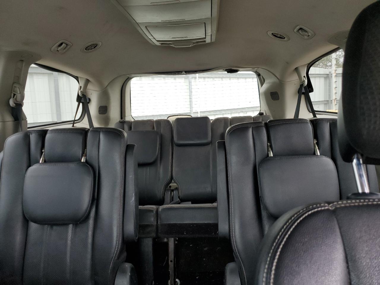 1C4GP54LXWB561718 1998 Chrysler Town & Country Lx