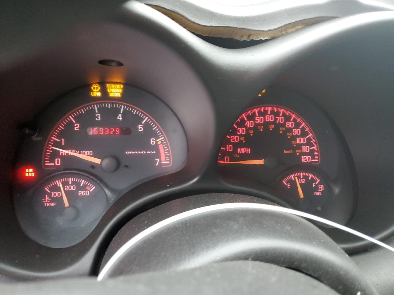 1G2NF52E34M670445 2004 Pontiac Grand Am Se1