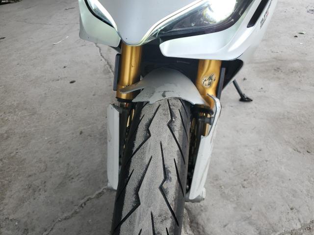 2021 DUCATI SUPERSPORT ZDMVABDS7MB000618