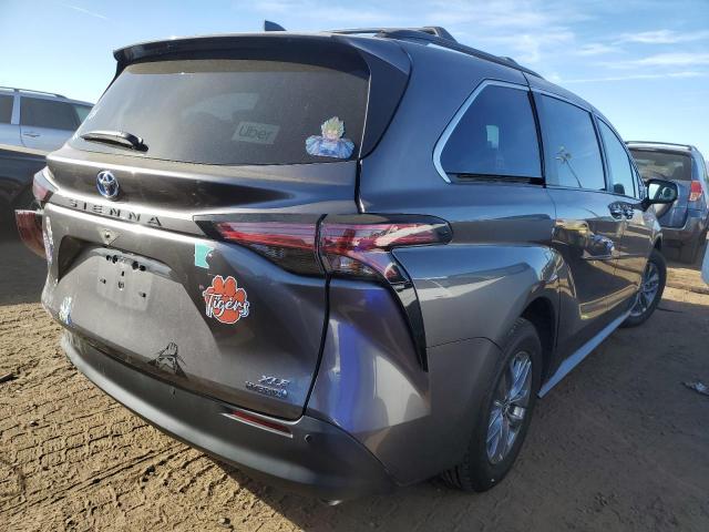 5TDJRKEC1NS117809 | 2022 Toyota sienna xle