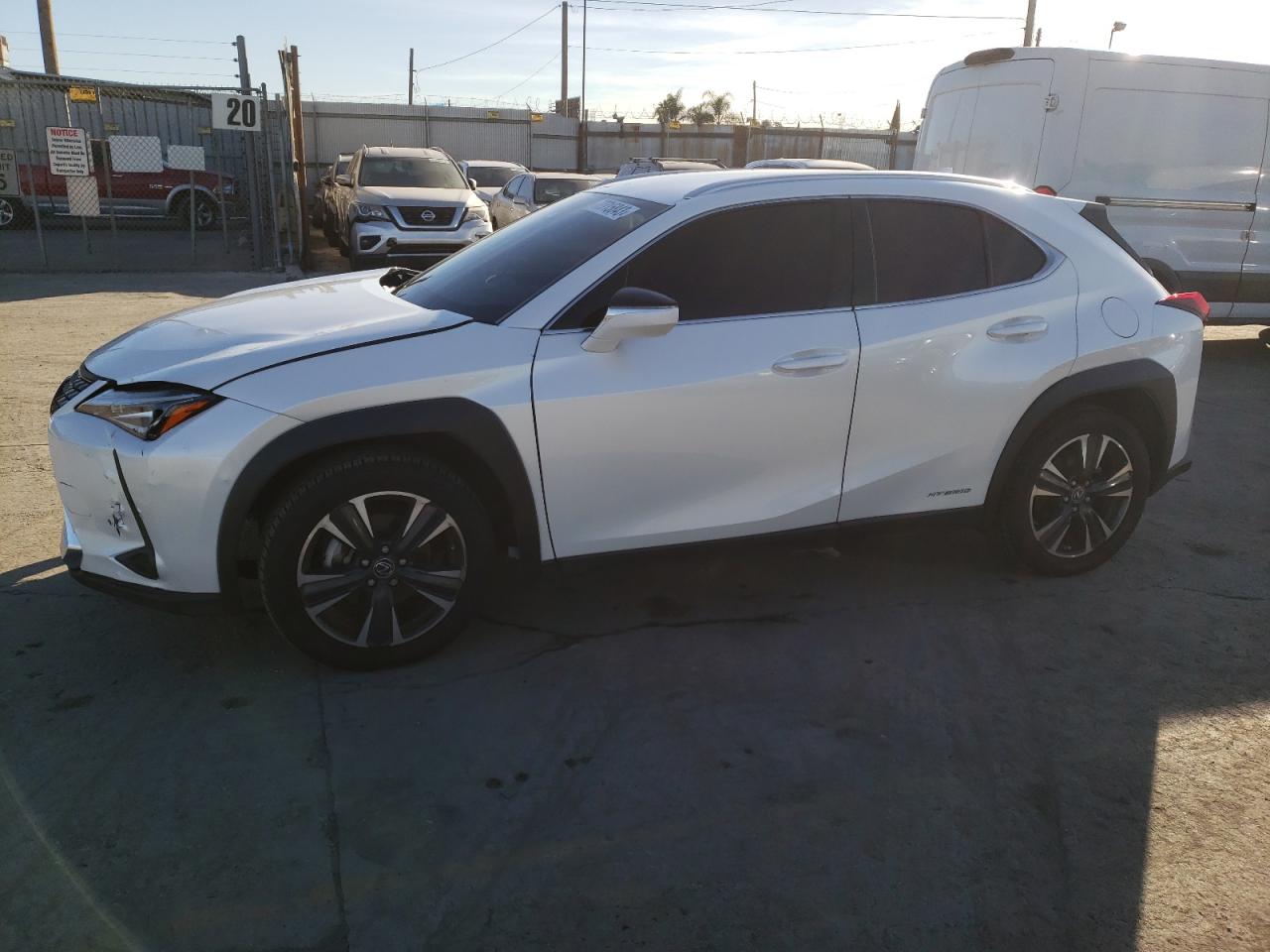 jthx9jbh2m2052543 JTHX9JBH2M2052543 2021 Lexus Ux 250H