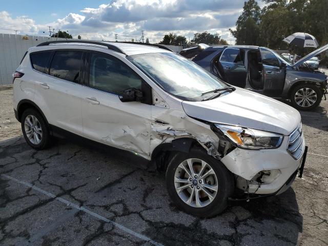 1FMCU9GD0JUB13838 Ford ESCAPE SE