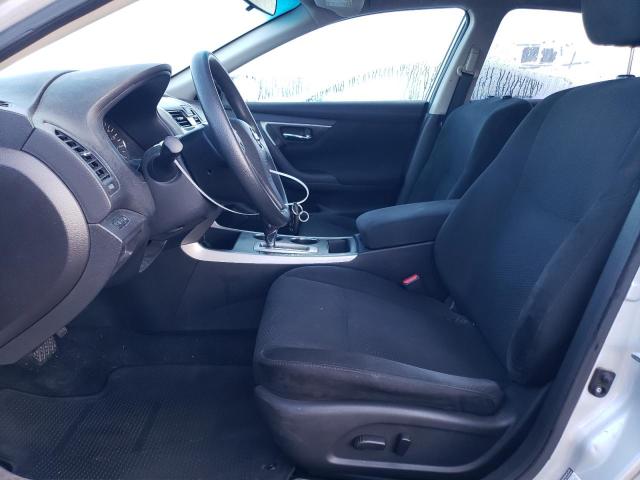 Седани NISSAN ALTIMA 2015 Сріблястий