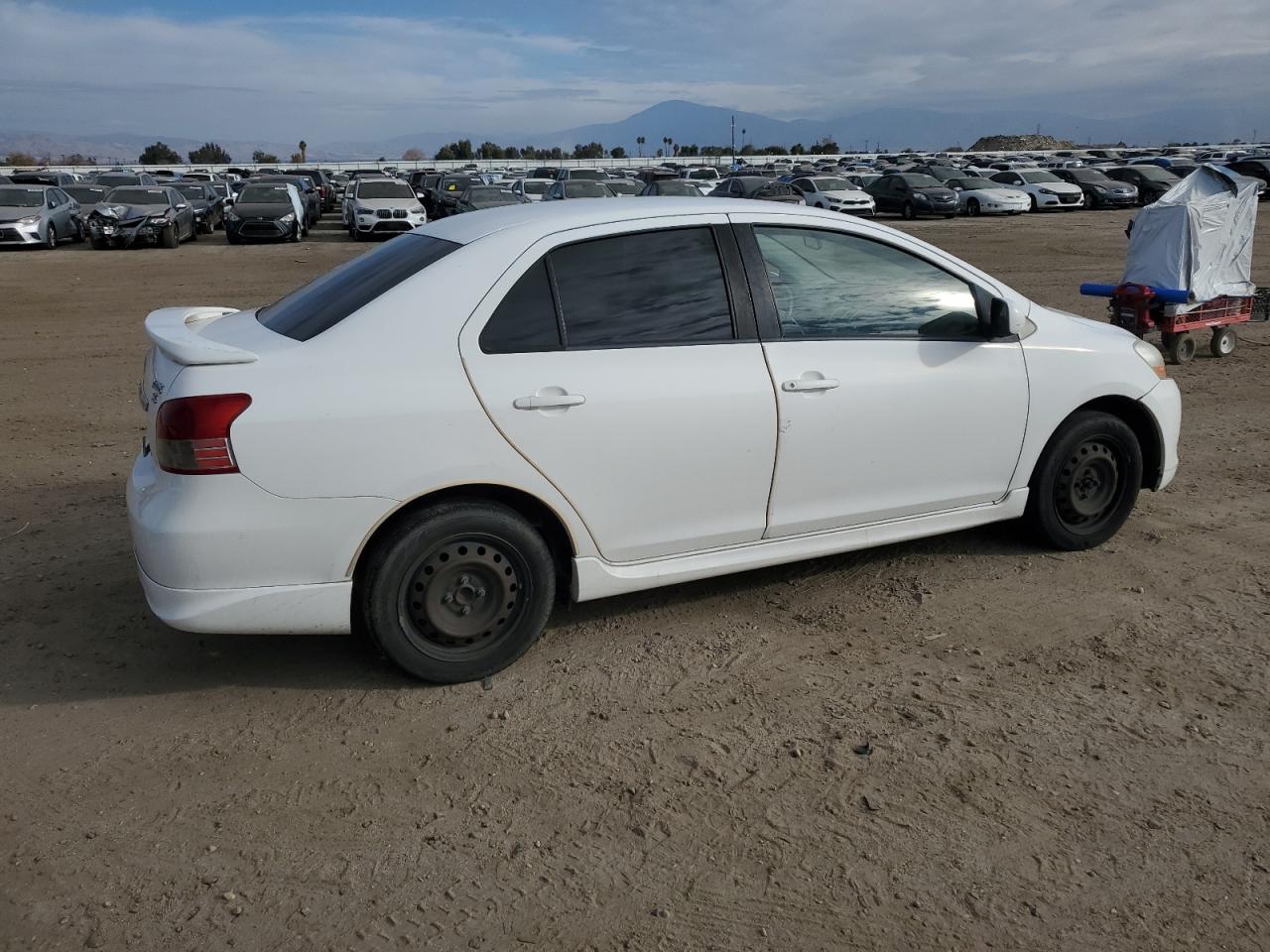 JTDBT923181257976 2008 Toyota Yaris