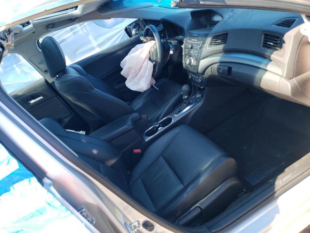 19VDE1F32EE001197 Acura ILX 20