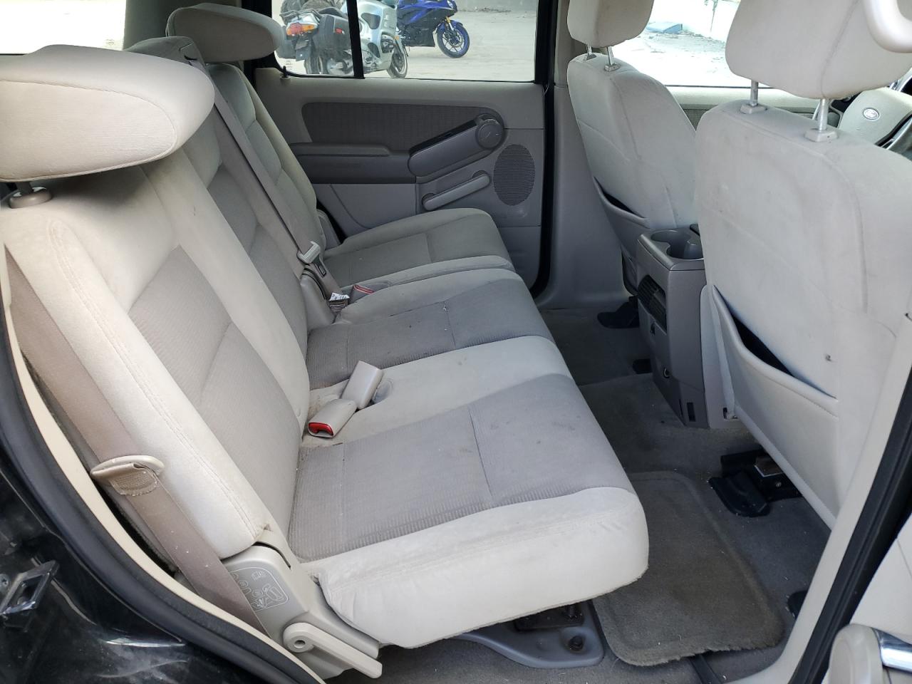 1fmeu73e27ua73069 1FMEU73E27UA73069 2007 Ford Explorer Xlt