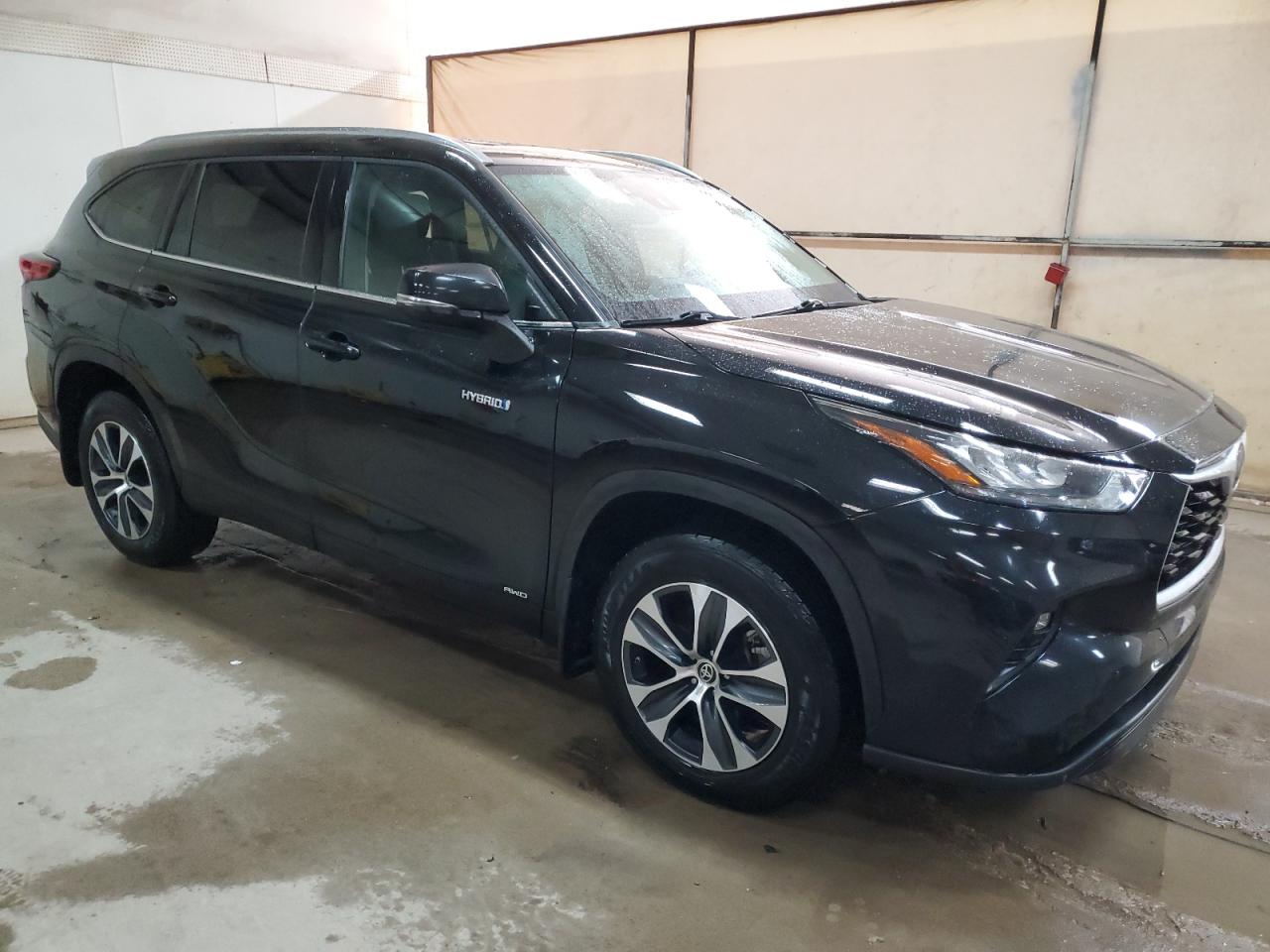 2020 Toyota Highlander Hybrid Xle vin: 5TDGBRCH8LS502903