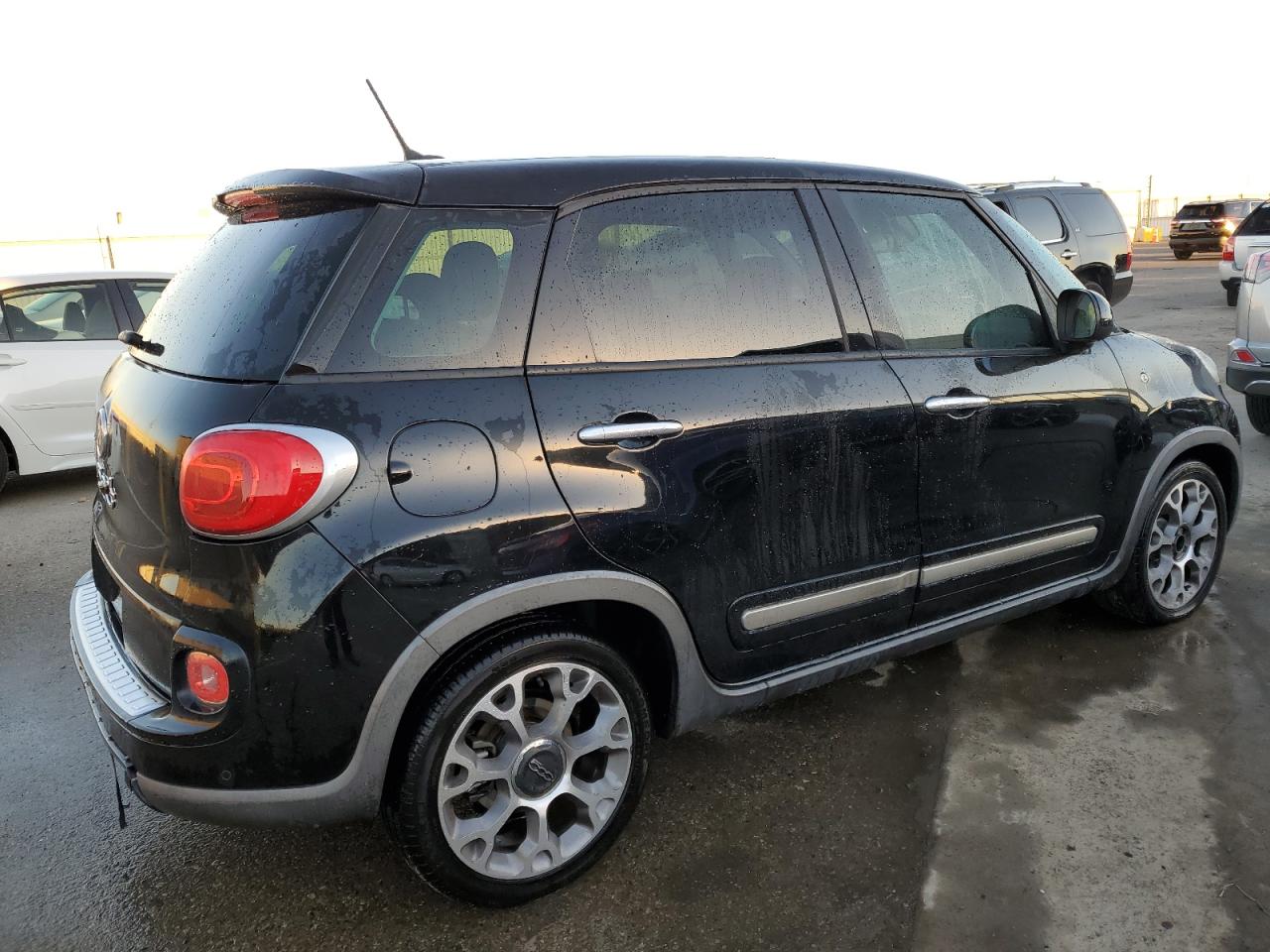 2014 Fiat 500L Trekking vin: ZFBCFADH1EZ013475