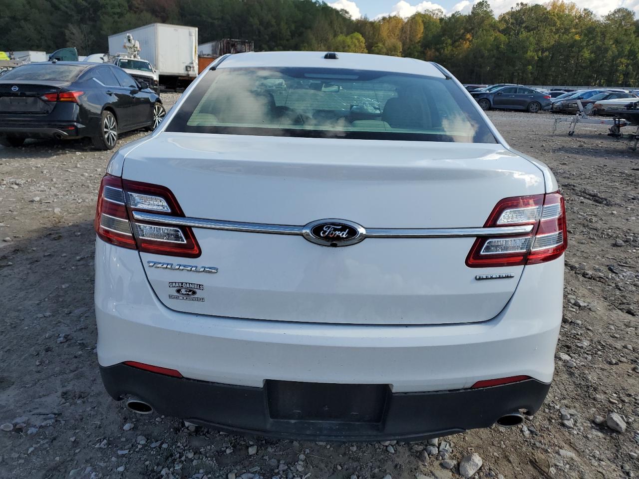 2017 Ford Taurus Se vin: 1FAHP2D87HG112295