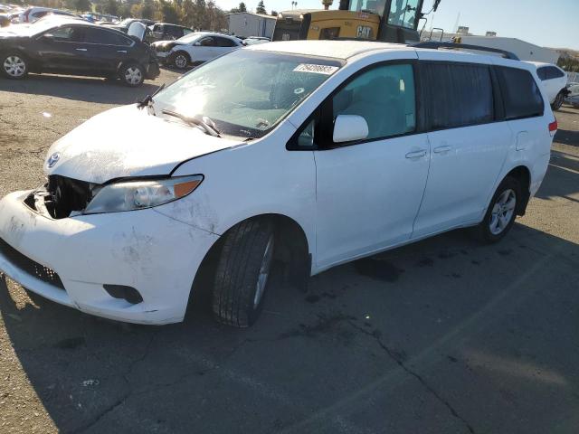 2014 Toyota Sienna LE