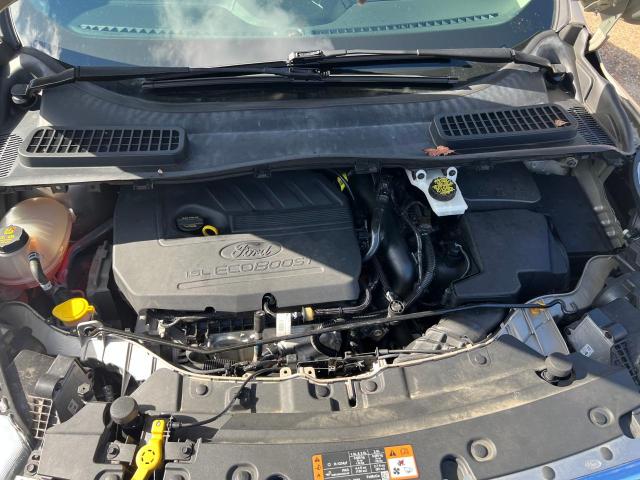 1FMCU0JD8HUD49281 Ford Escape Titanium
