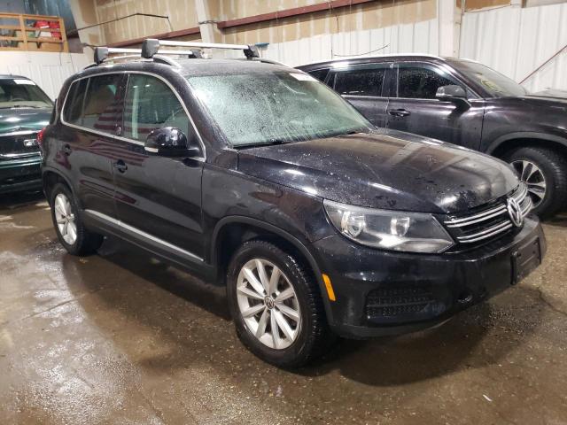 2017 VOLKSWAGEN TIGUAN - WVGSV7AX7HK011474