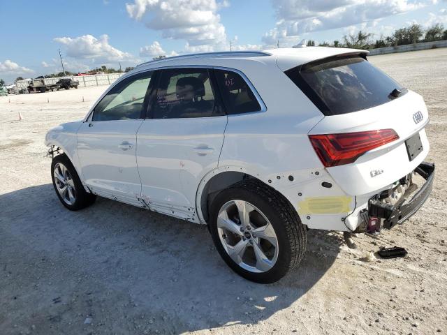 WA1BAAFYXM2061210 2021 AUDI Q5, photo no. 2