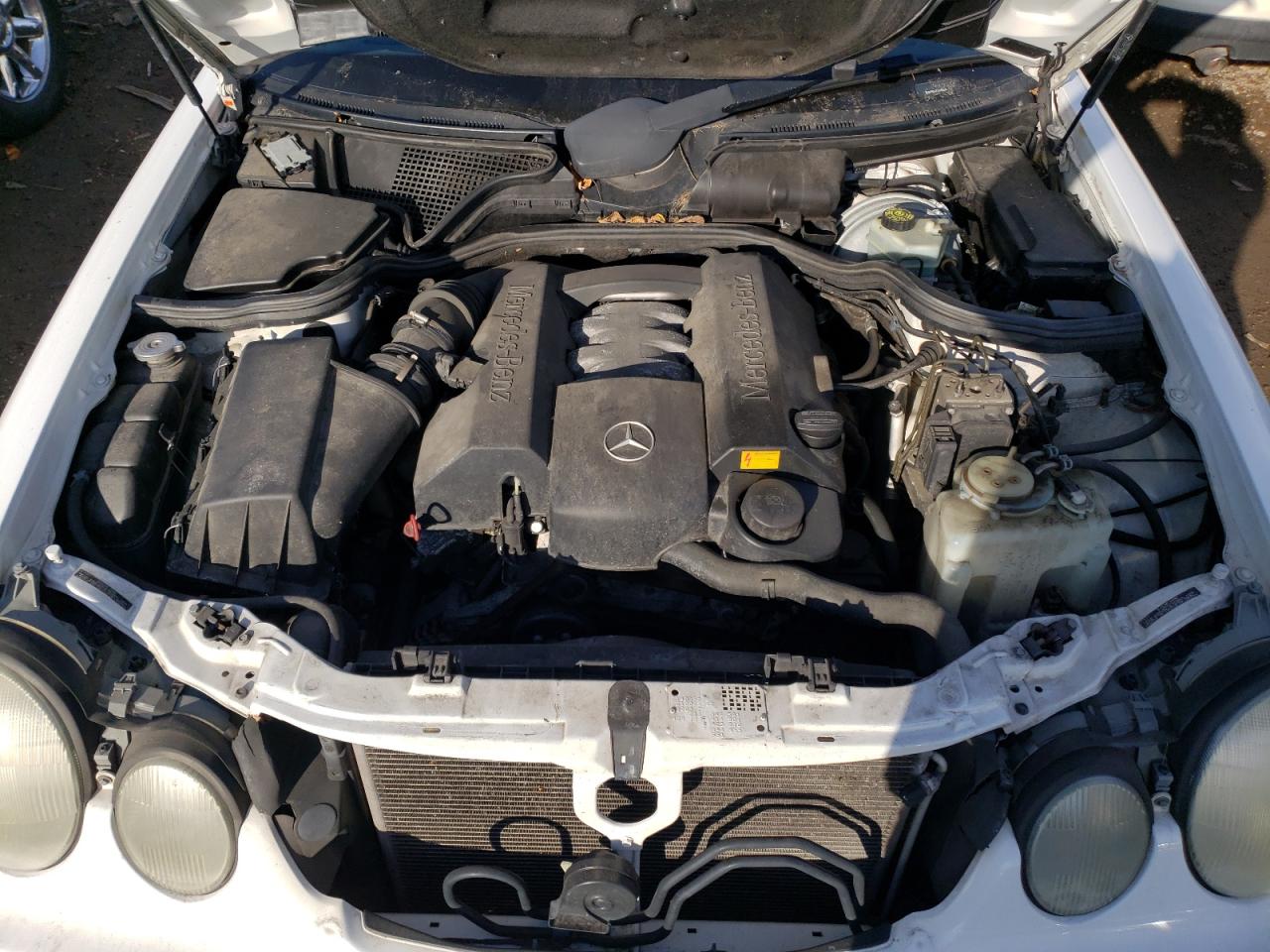 WDBJF65J71B353539 2001 Mercedes-Benz E 320