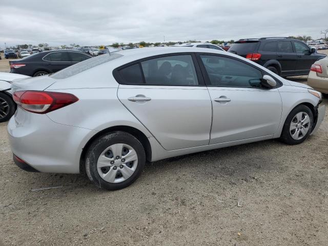 3KPFK4A71JE273870 | 2018 KIA FORTE LX