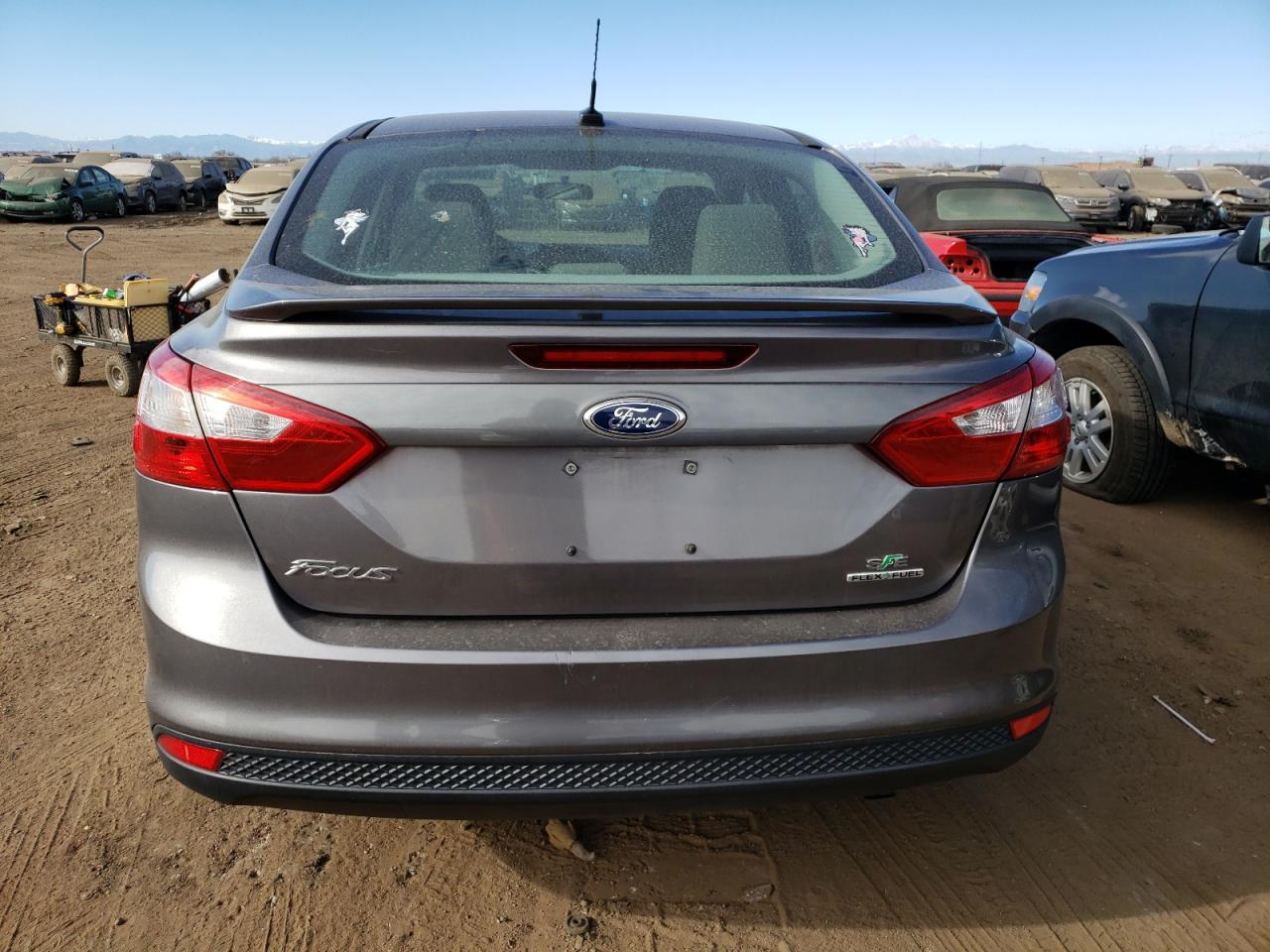 1FADP3F21EL376547 2014 Ford Focus Se