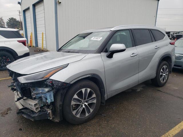 VIN 5TDGZRBH4MS525688 2021 Toyota Highlander, Xle no.1