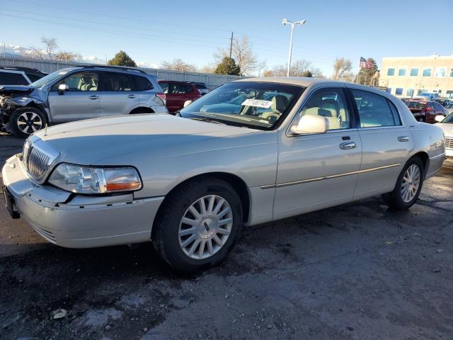 2004 Lincoln Town Car Executive