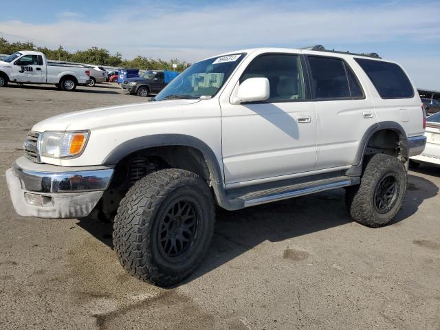 2000 Toyota 4Runner SR5