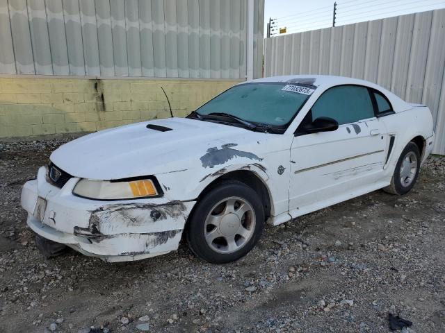 1999 Ford Mustang 