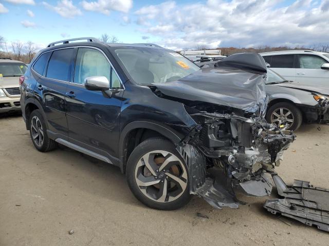 JF2SKARC0NH528749 Subaru Forester Touring