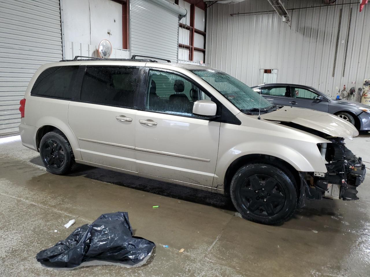 2C4RDGCG0DR552512 2013 Dodge Grand Caravan Sxt