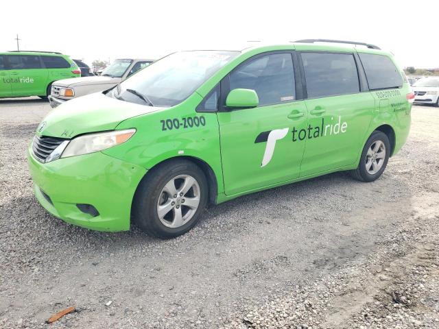 2013 Toyota Sienna LE